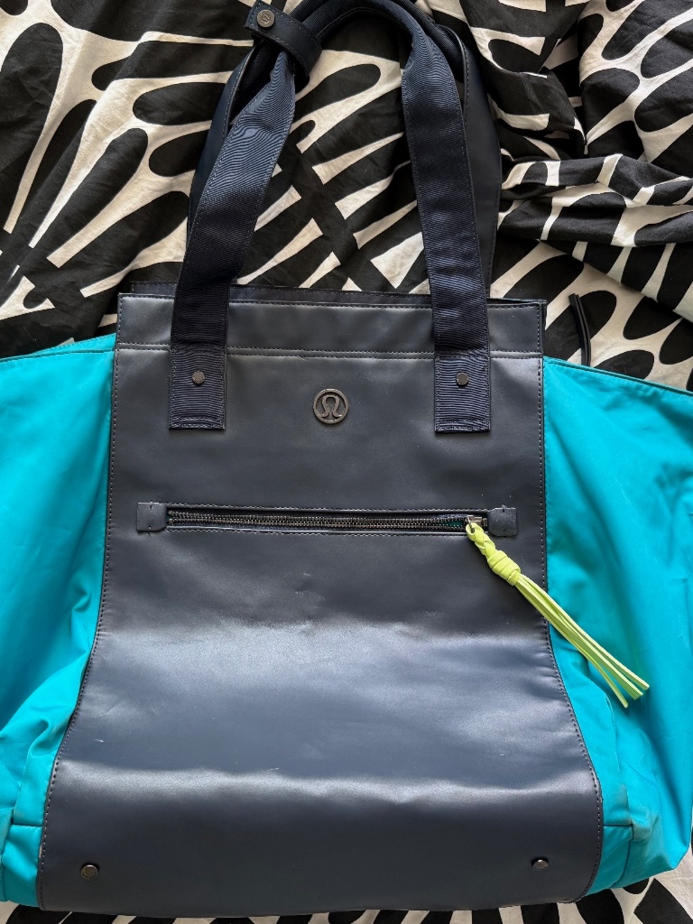 Lululemon Carry Me Om Tote